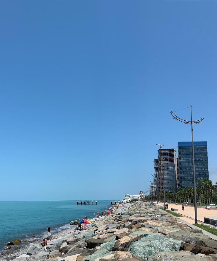 White Sails Apartment Batumi Exterior foto